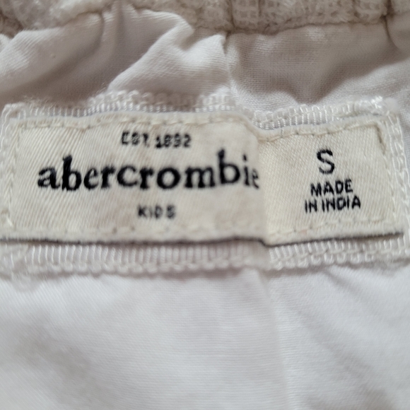 Abercrombie Kids White Lace Skirt Small Lined Logo - Picture 6 of 7